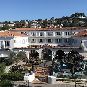 Logis Le Provencal Hotel