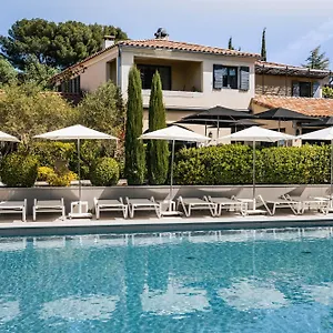Du Cote Des Olivades Hotell