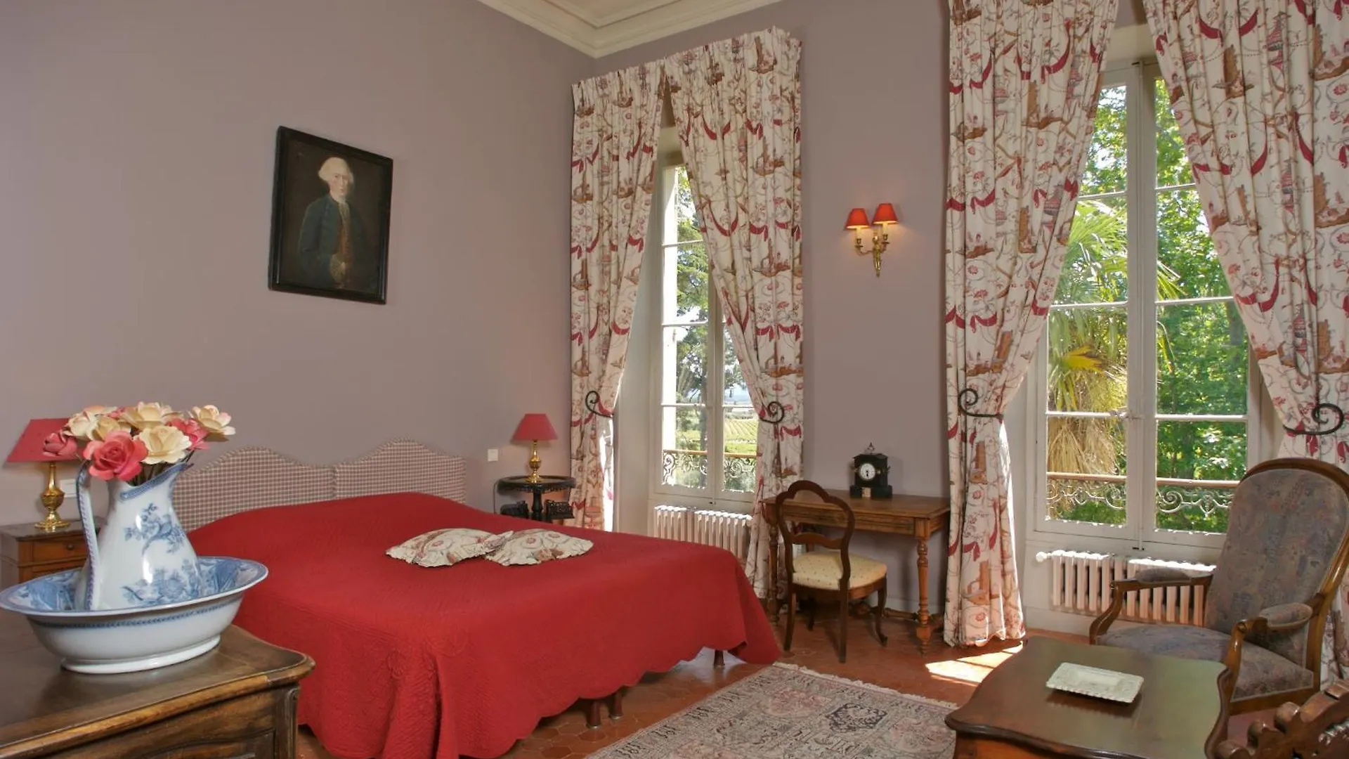 Guest house Chateau Juvenal Hotel Saint-Hippolyte-le-Graveyron