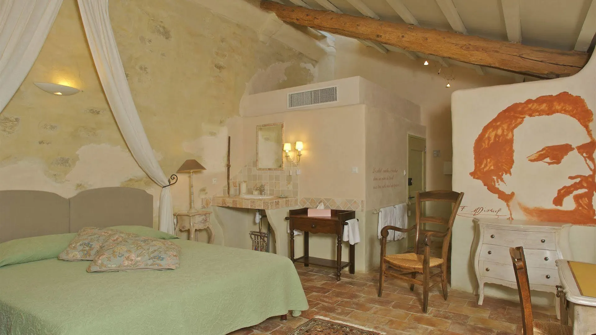 Chateau Juvenal Hotel Saint-Hippolyte-le-Graveyron 3*,  France